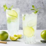 Caipirinha de rum 🍹 GettyImages-1410779165-e1736185754309-1730x1000