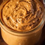 Gelato de manteiga de amendoim e geleia gelato-de-manteiga-de-amendoim-e-geleia