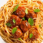 macarrao-com-almondegas