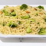 macarrao-com-brocolis-e-alho