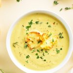 sopa-de-couve-flor-com-cheddar-branco