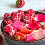 tigela-de-smoothie-de-frutas-vermelhas