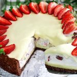 torta-de-leite-ninho-com-morango